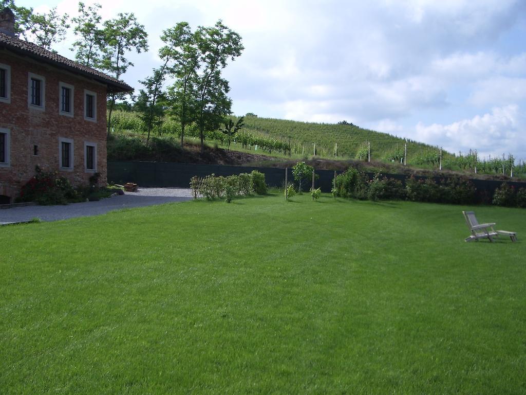 B&B Cascina Gaione Via Gallina,18B 12052 Neive Cn Exterior photo